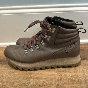 Merrell Womens Alpine Hiking Falcon Boots Size 8.5